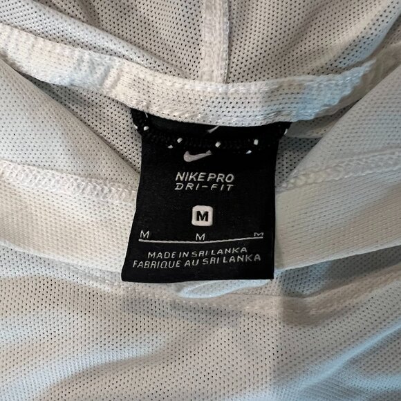 LOT of 3 Athletic Tops | NORTH FACE, NIKE, PATAGONIA | Women's Size Medium - Picture 13 of 16